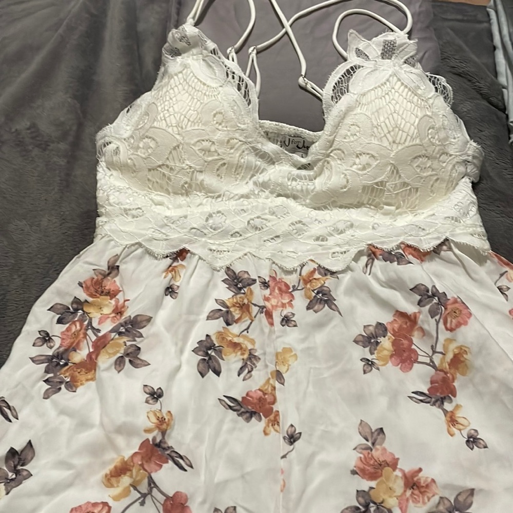 Romper size large.